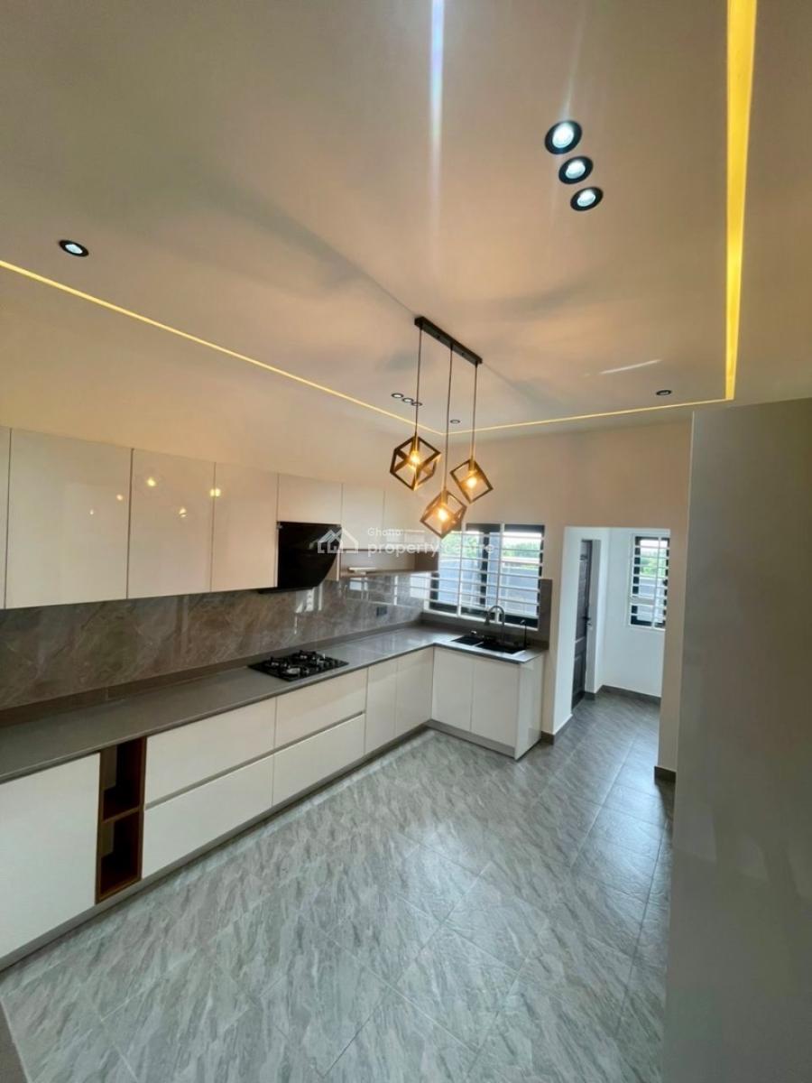 4 Bedroom House, Oyarifa, La Nkwantanang Madina Municipal, Accra, House for Sale