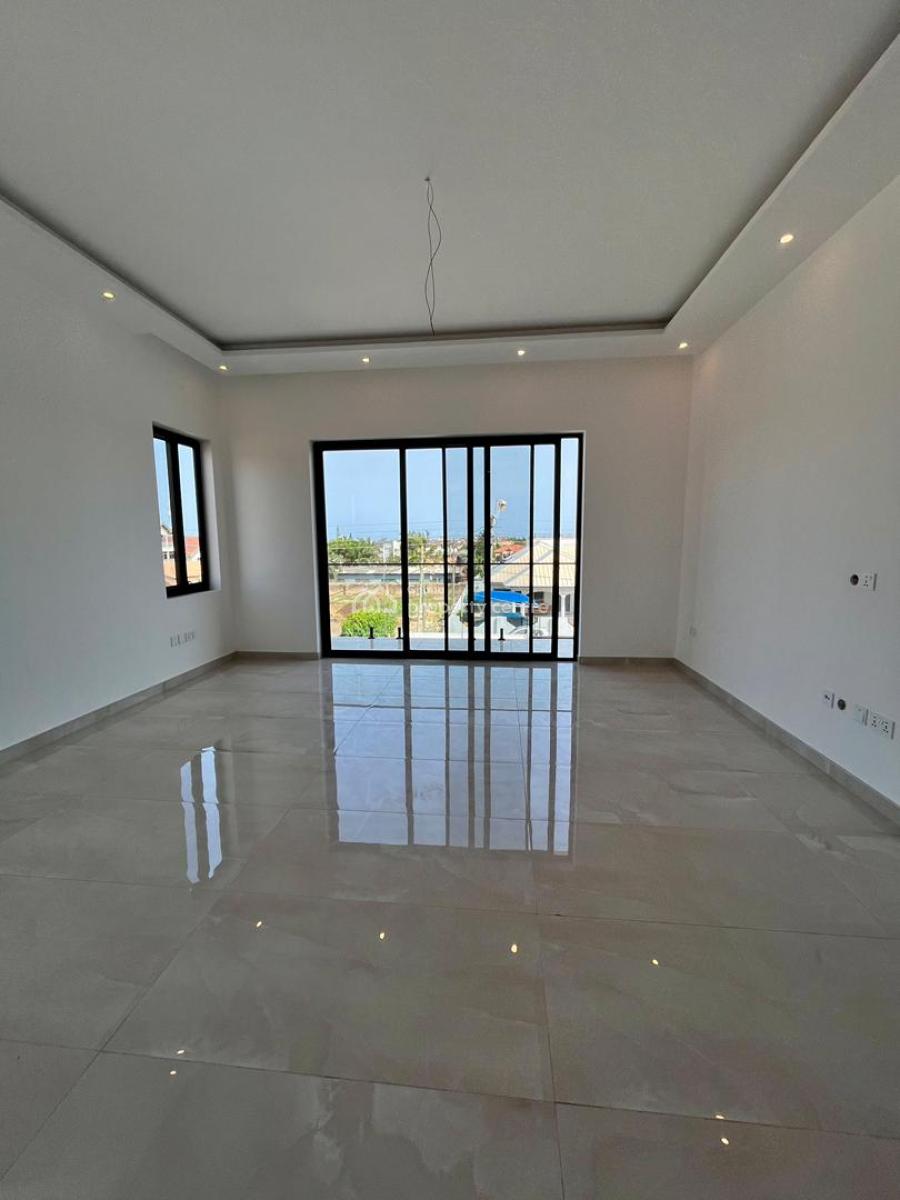 4 Bedroom House with Bq, Sakumono, Tema, Accra, Detached Duplex for Sale