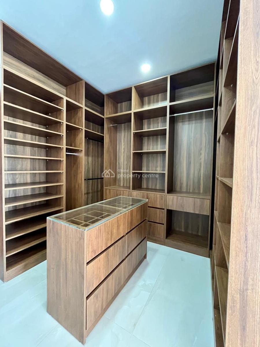 4 Bedroom House with Bq, Sakumono, Tema, Accra, Detached Duplex for Sale