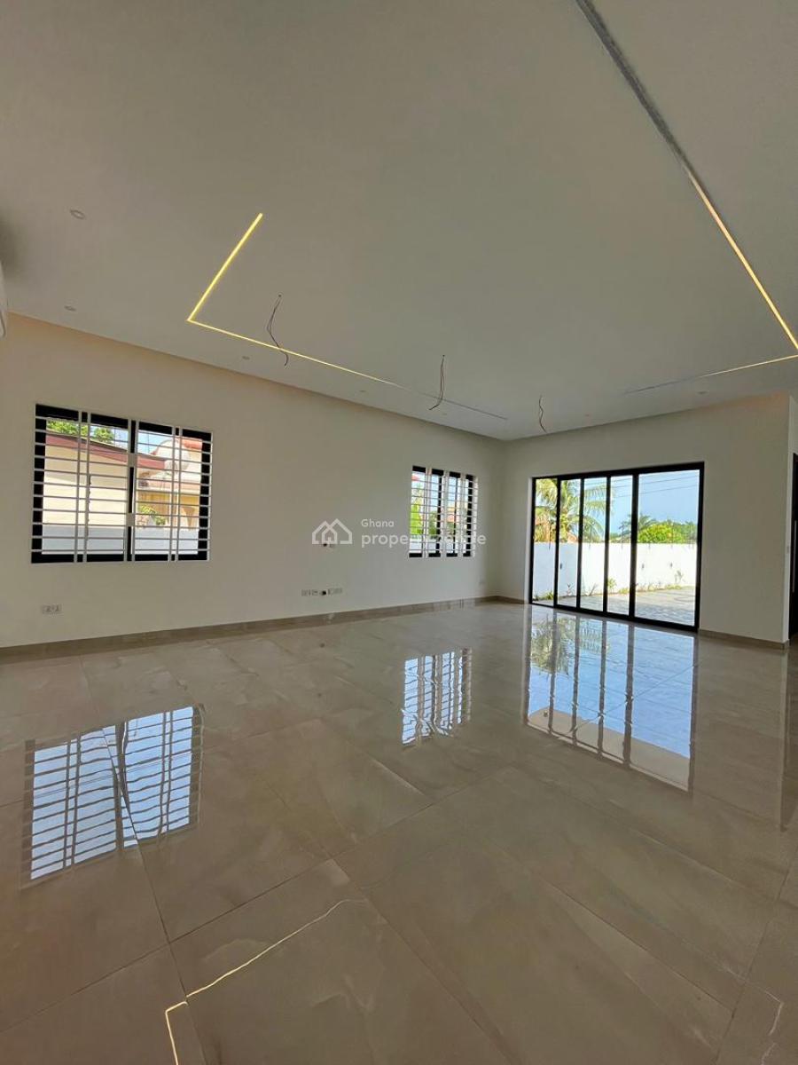 4 Bedroom House with Bq, Sakumono, Tema, Accra, Detached Duplex for Sale