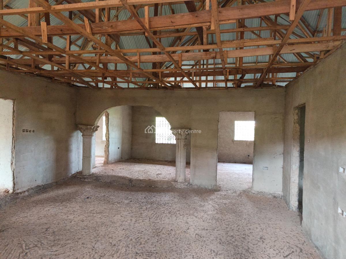 7 Bedrooms, Krobo, Near Adesina Kenyasi Abrem., Kumasi Metropolitan, Ashanti, House for Sale