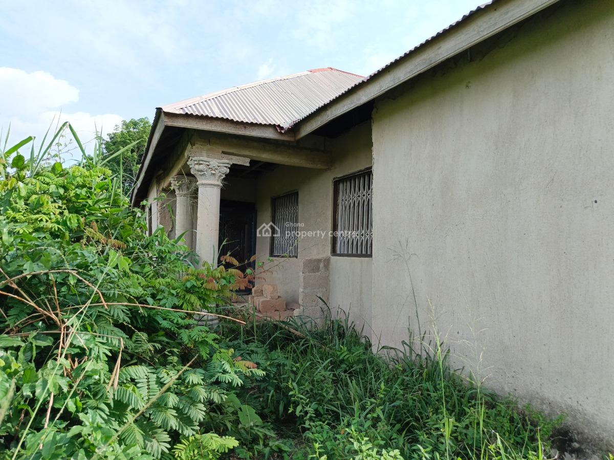 7 Bedrooms, Krobo, Near Adesina Kenyasi Abrem., Kumasi Metropolitan, Ashanti, House for Sale