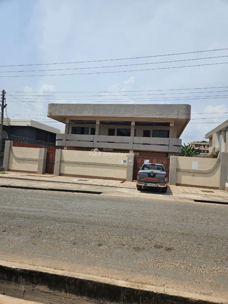 7 Bedrooms at Achimota, Maple Leafs Area, Achimota, Accra, Detached Duplex for Sale
