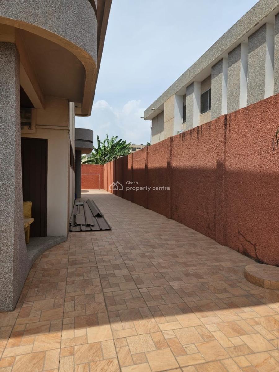 7 Bedrooms at Achimota, Maple Leafs Area, Achimota, Accra, Detached Duplex for Sale