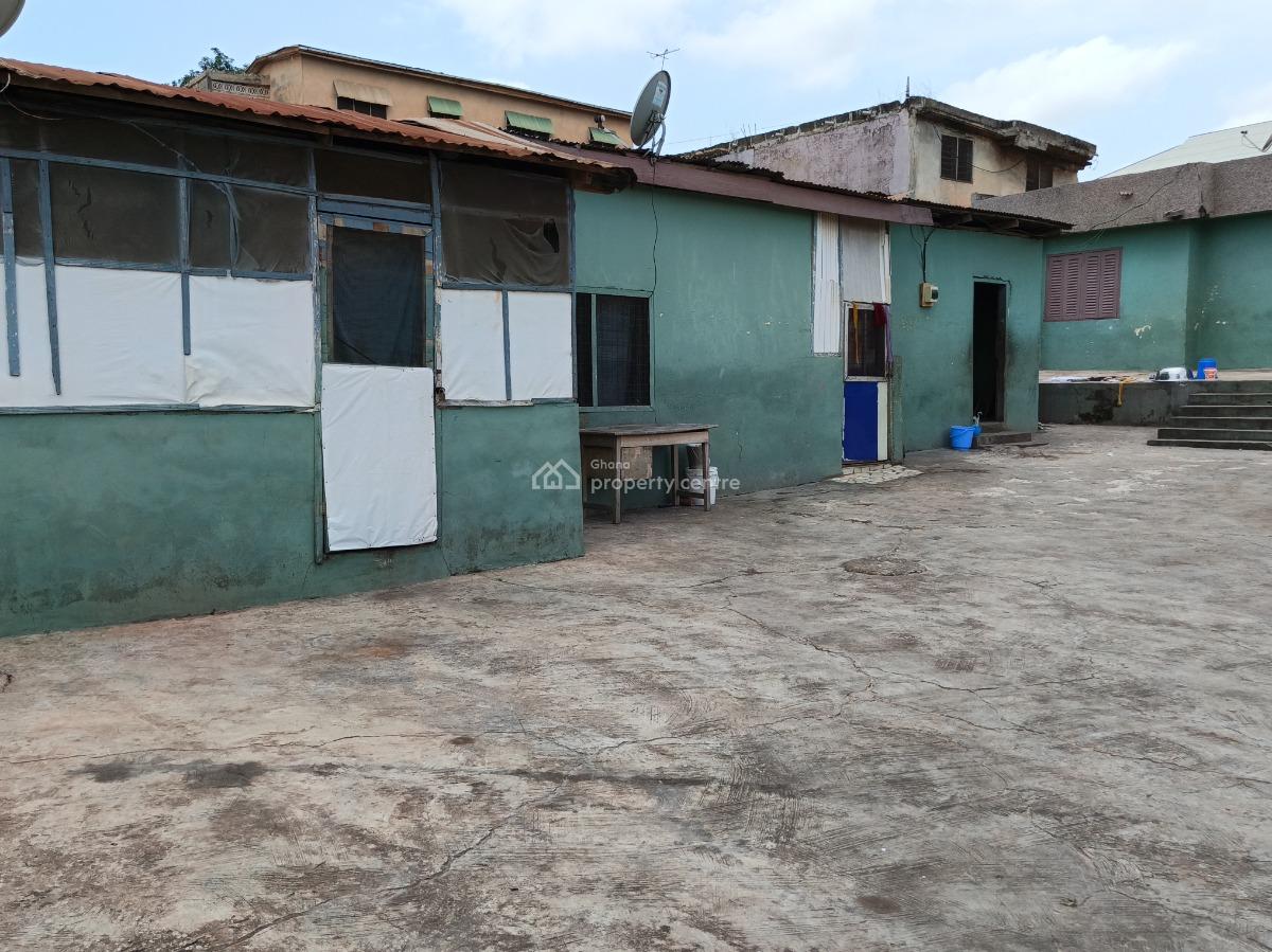 9 Bedrooms.   ( Atonsu Monaco), Atonsu Monaco, Near Ahinsan, Asokwa, Ahodwo., Kumasi Metropolitan, Ashanti, House for Sale