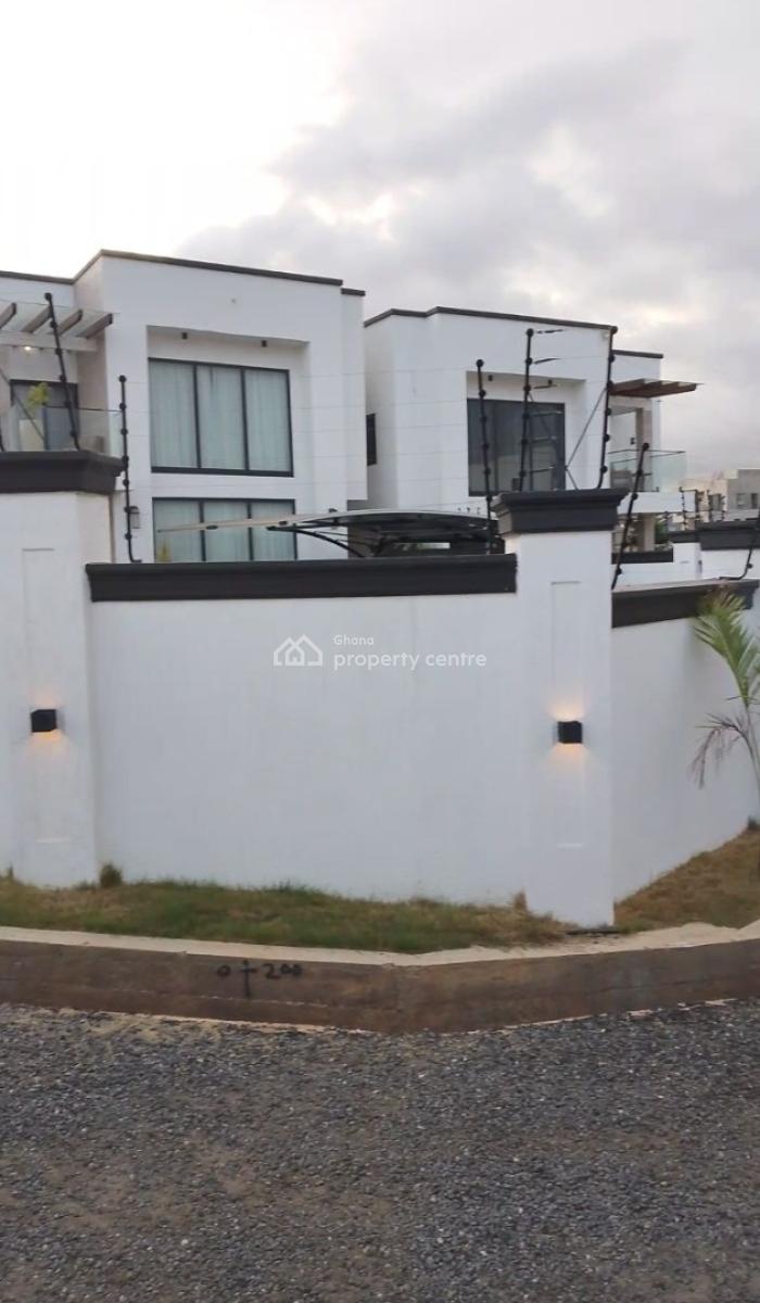 3 Bedroom House with Boys Quarters and Beautiful Gardens., Tse Addo Burma Hills, Tse Addo, Accra, Detached Duplex for Sale