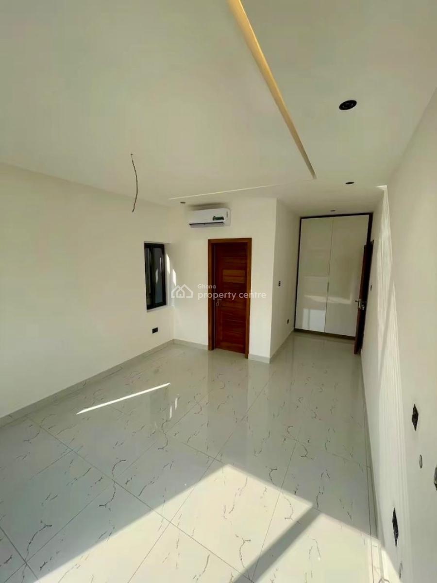 4 Bedroom House with 1 Boys Quarters, Oyarifa, La Nkwantanang Madina Municipal, Accra, House for Sale