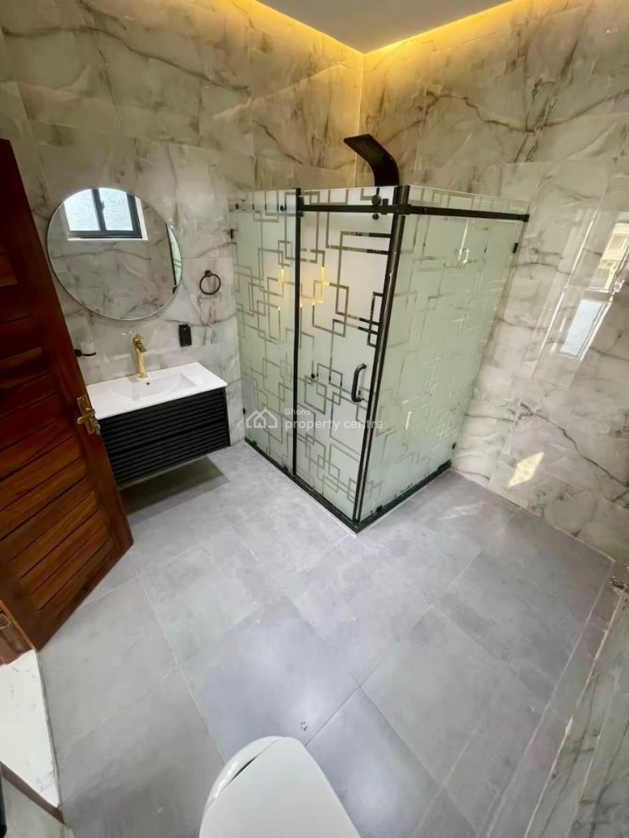 4 Bedroom House with 1 Boys Quarters, Oyarifa, La Nkwantanang Madina Municipal, Accra, House for Sale