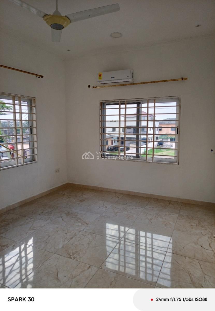 2 Bedrooms Self- Contain, Osu Oxford Street, Osu, Accra, Apartment for Rent