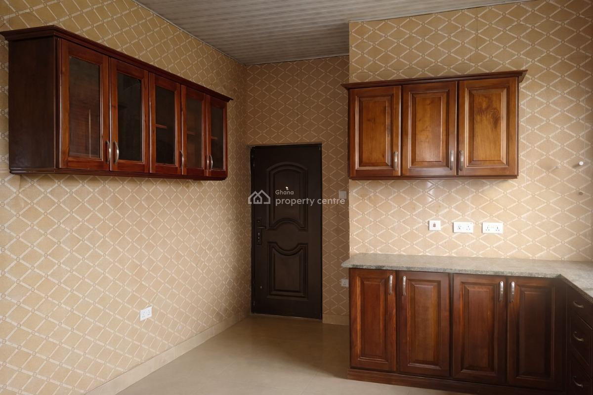 Executive 6 Bedroom, Pokuase (pokoasi), Ga West Municipal, Accra, House for Sale