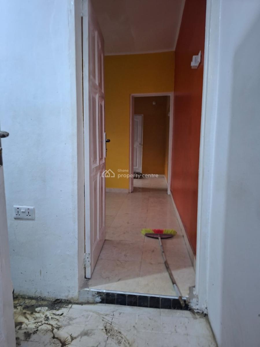 Chamber and Hall Self-contain, Labone G4 Security Company, North Labone, Accra, Apartment for Rent