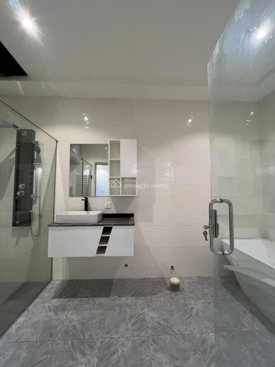 Executive 3 Bedrooms, Ashaley Botwe, Adenta Municipal, Accra, House for Sale