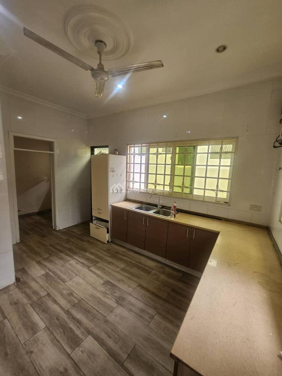 4 Bedroom House at East Airport, East Airport, East Airport, Airport Residential Area, Accra, Detached Duplex for Rent