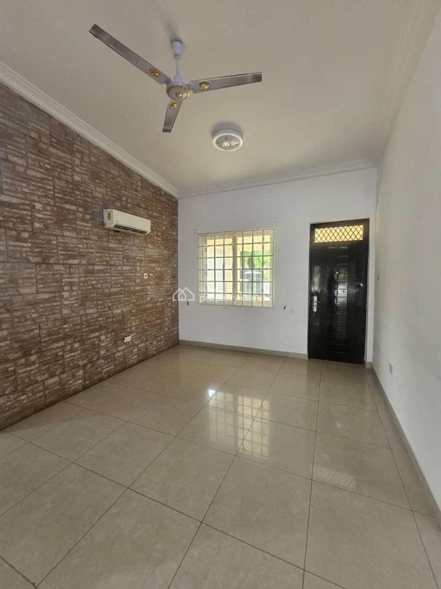 4 Bedroom House at East Airport, East Airport, East Airport, Airport Residential Area, Accra, Detached Duplex for Rent