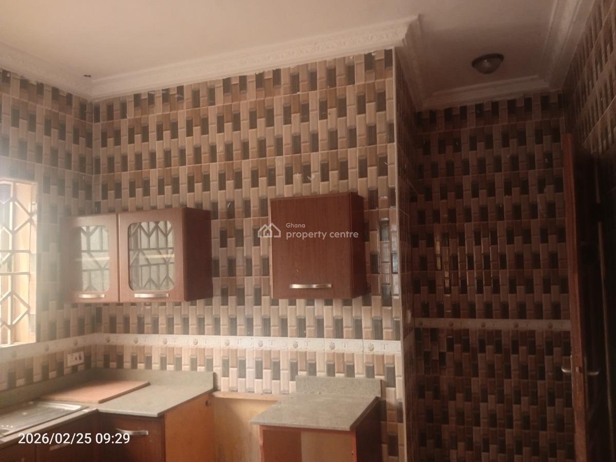 5 Bedrooms Semi Detach House, Kwabenya University Junction, Kwabenya, Ga East Municipal, Accra, House for Rent