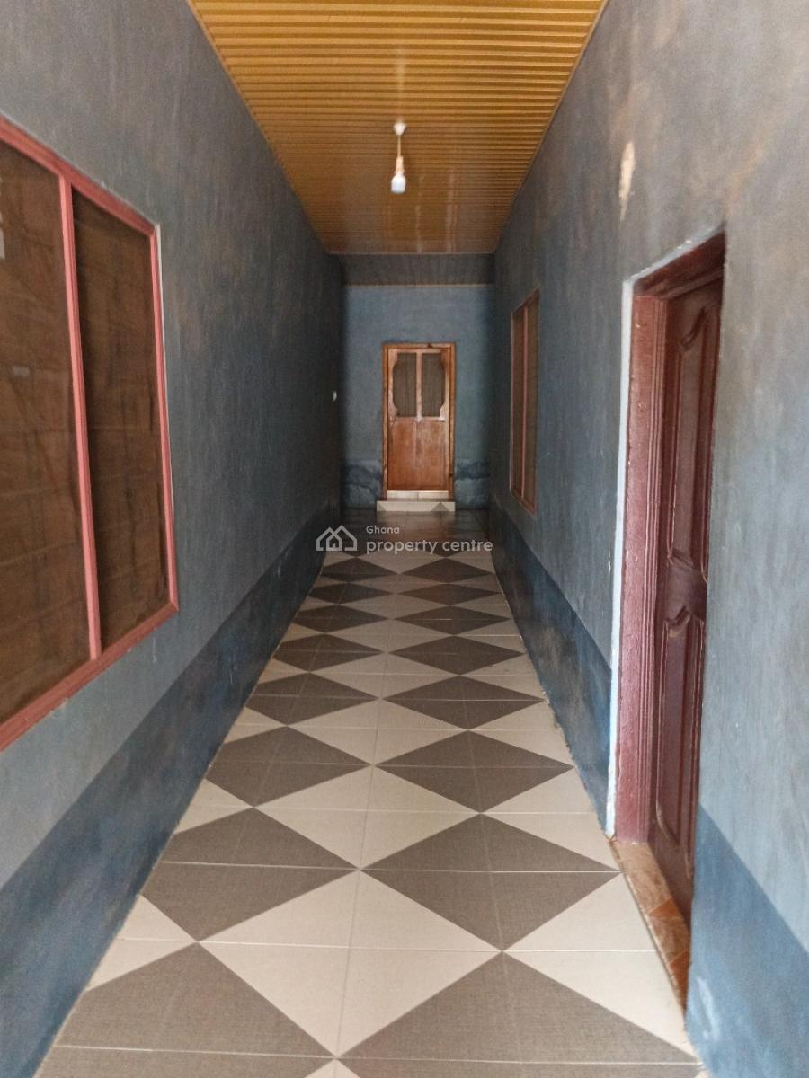 9 Bedrooms House, Abuakwa, Near Sofoline Tanoso., Kumasi Metropolitan, Ashanti, House for Sale