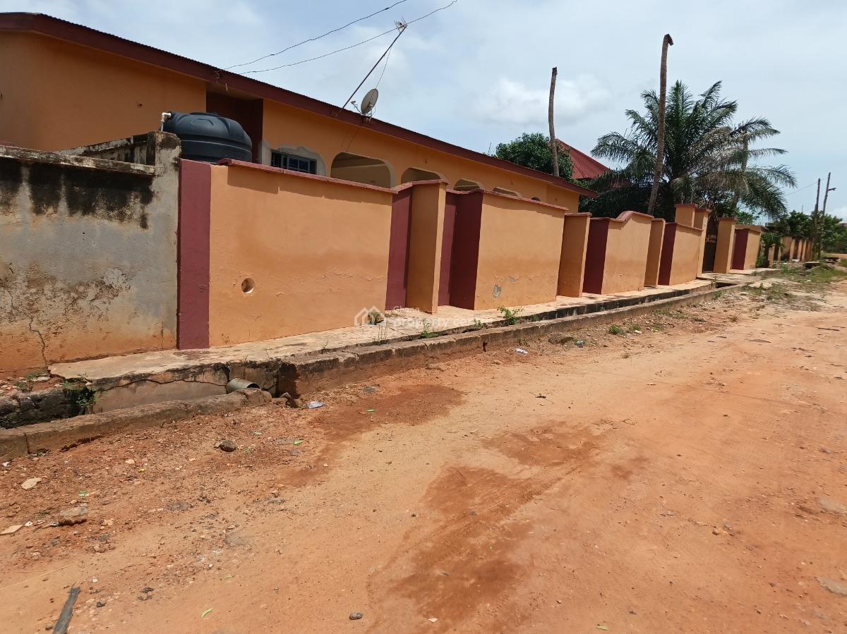 9 Bedrooms House, Abuakwa, Near Sofoline Tanoso., Kumasi Metropolitan, Ashanti, House for Sale