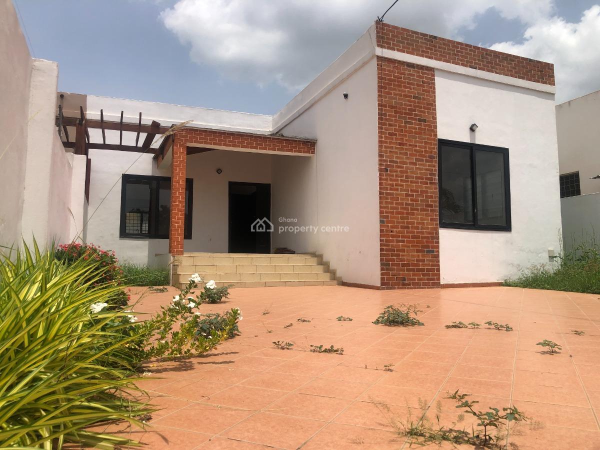 3 Bedroom in a Gated Estate with 24hr Security, Oyarifa Mall Main Road, Oyarifa, La Nkwantanang Madina Municipal, Accra, Detached Duplex for Sale
