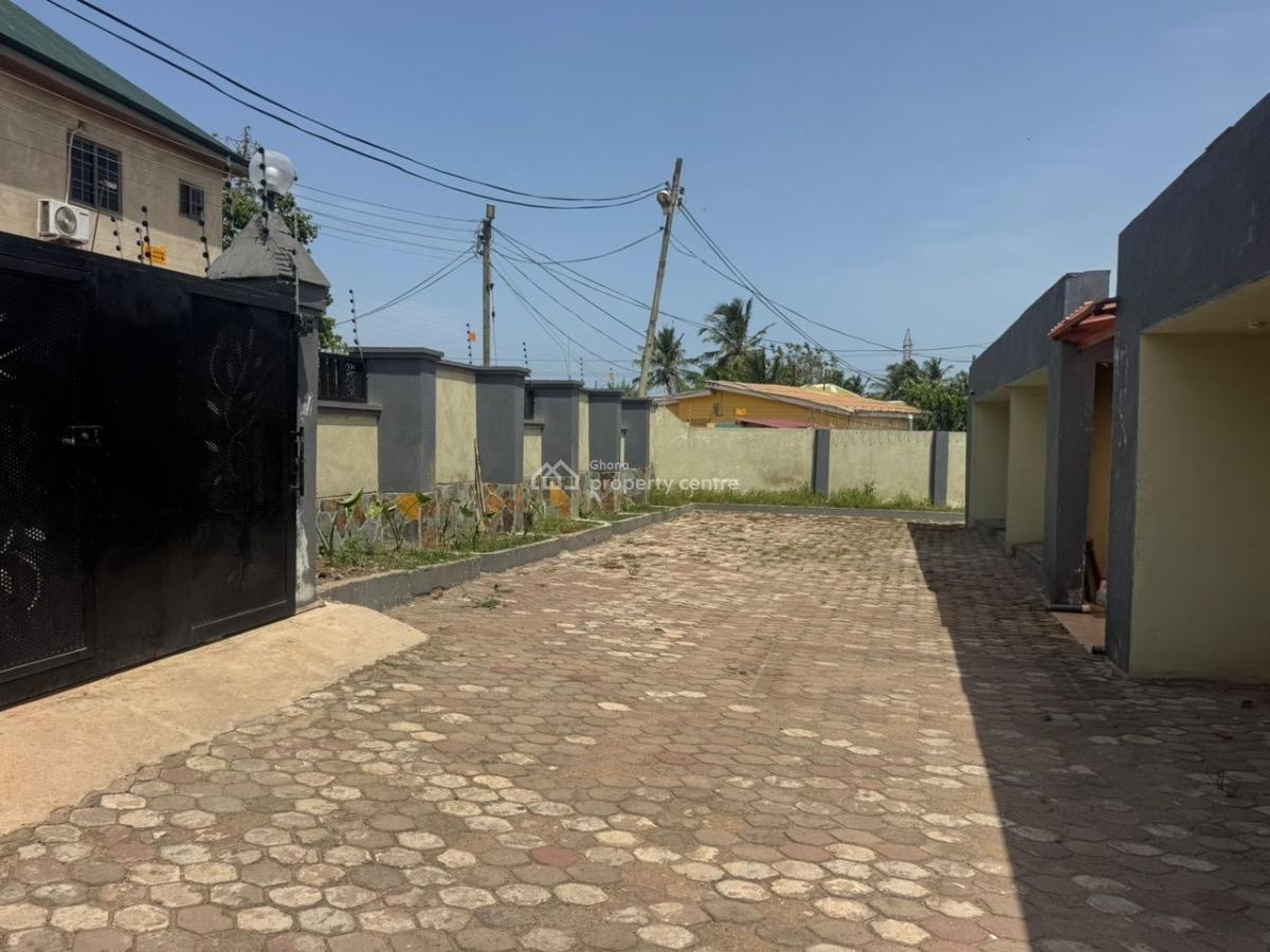 2 Bedrooms at Achimota Kingsbe, Kingsbe, Krachi East, Volta Region, Apartment for Rent