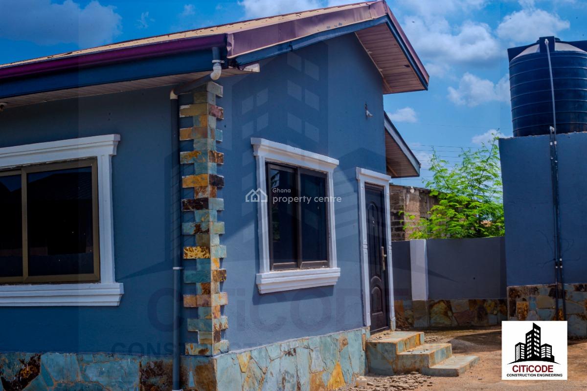 a 3 Bedroom House with Facilities, House Located in Oyibi on The Adenta - Dodowa Road, Oyibi, Accra, House for Sale