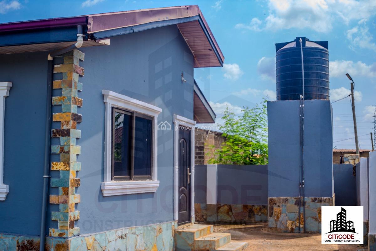 a 3 Bedroom House with Facilities, House Located in Oyibi on The Adenta - Dodowa Road, Oyibi, Accra, House for Sale