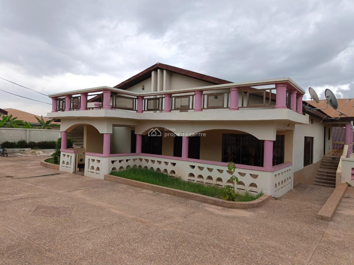 5 Bedroom House ( Near Knust), Ayeduase/ Twumduase. Near Knust., Kumasi Metropolitan, Ashanti, House for Sale