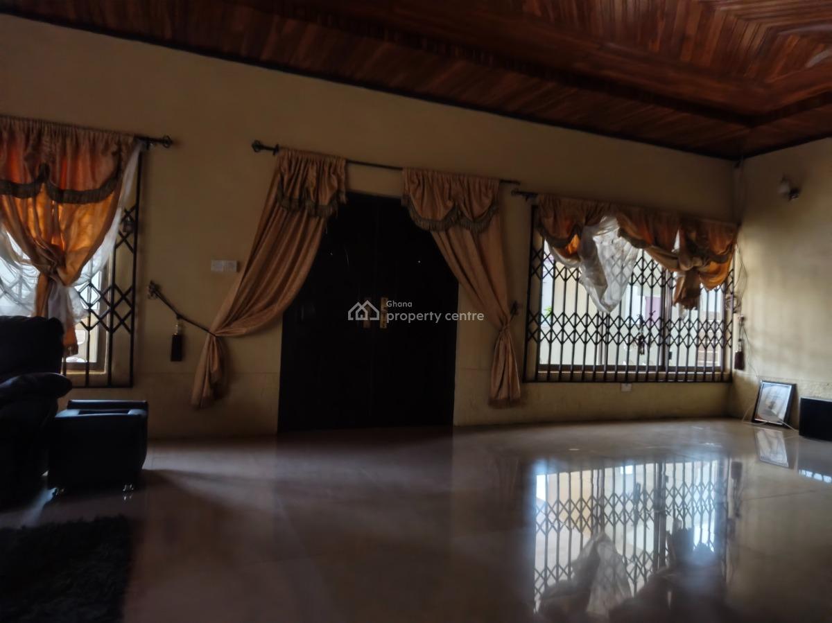 5 Bedroom House ( Near Knust), Ayeduase/ Twumduase. Near Knust., Kumasi Metropolitan, Ashanti, House for Sale