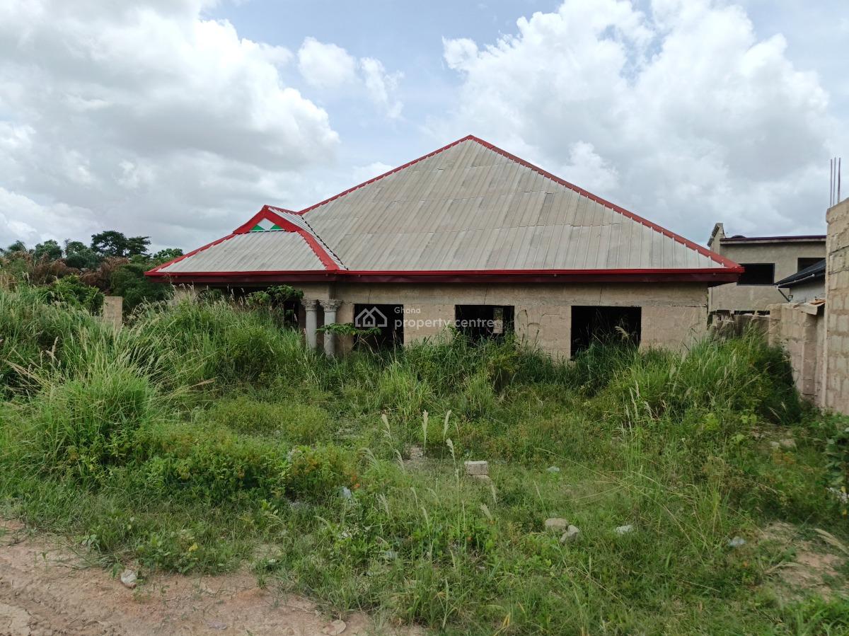 4 Bedrooms, Adesina, Near Kenyasi Abrem., Kumasi Metropolitan, Ashanti, House for Sale