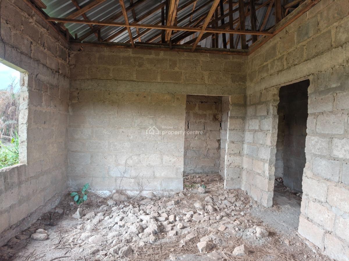 4 Bedrooms, Adesina, Near Kenyasi Abrem., Kumasi Metropolitan, Ashanti, House for Sale