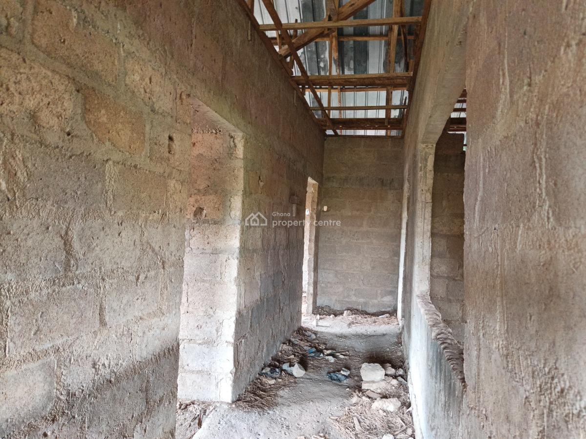 4 Bedrooms, Adesina, Near Kenyasi Abrem., Kumasi Metropolitan, Ashanti, House for Sale