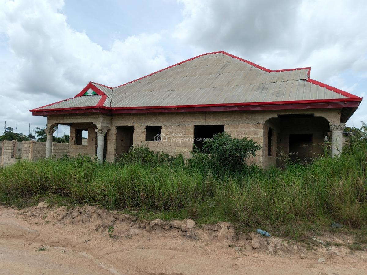 4 Bedrooms, Adesina, Near Kenyasi Abrem., Kumasi Metropolitan, Ashanti, House for Sale