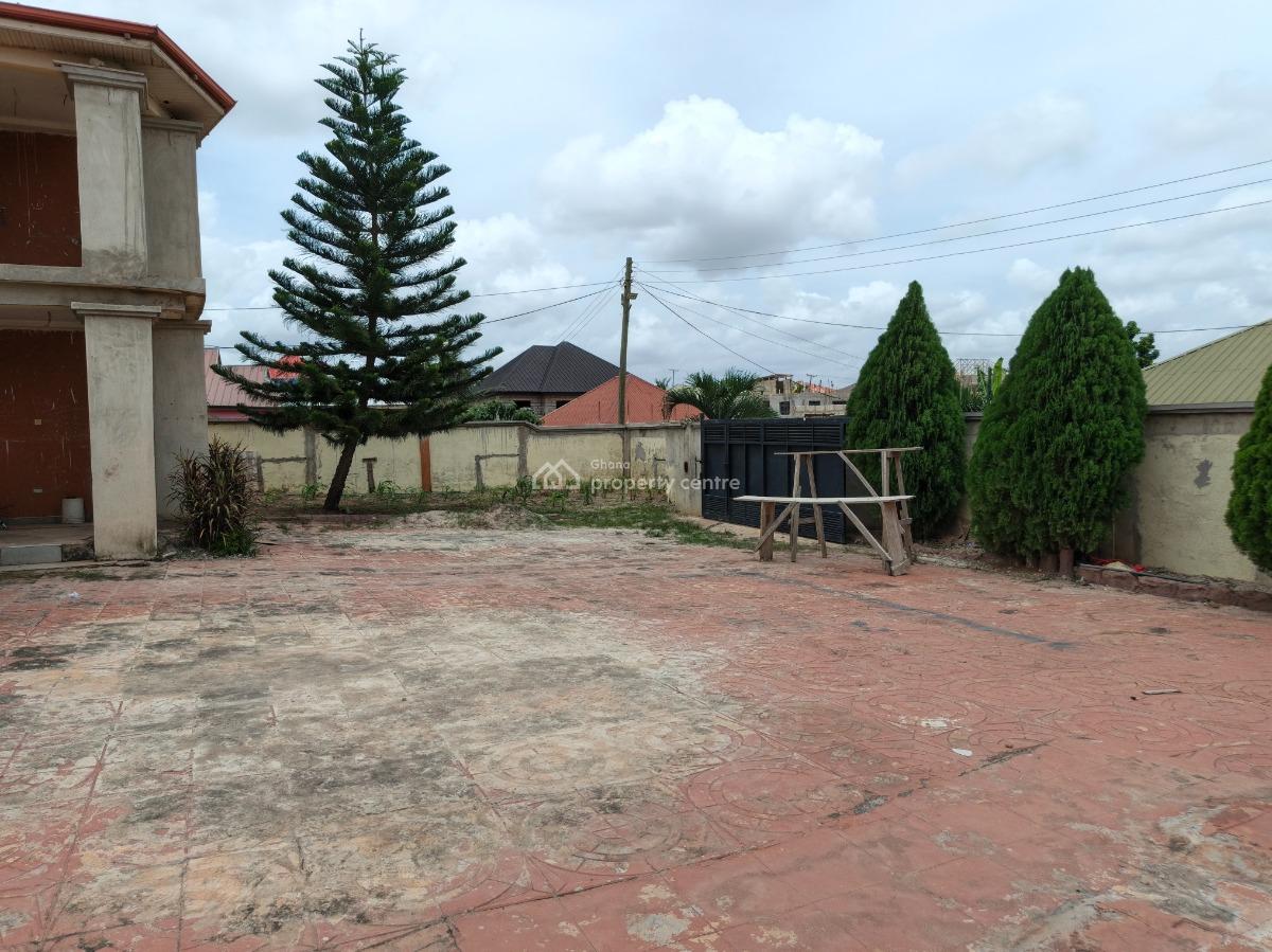 4 Bedrooms, Nwamasi, Near Kenyasi Abrem., Kumasi Metropolitan, Ashanti, House for Sale