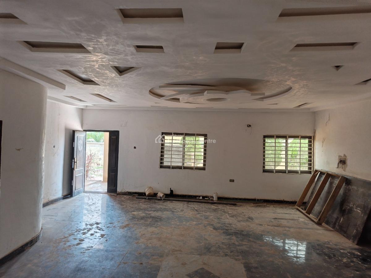 4 Bedrooms, Nwamasi, Near Kenyasi Abrem., Kumasi Metropolitan, Ashanti, House for Sale