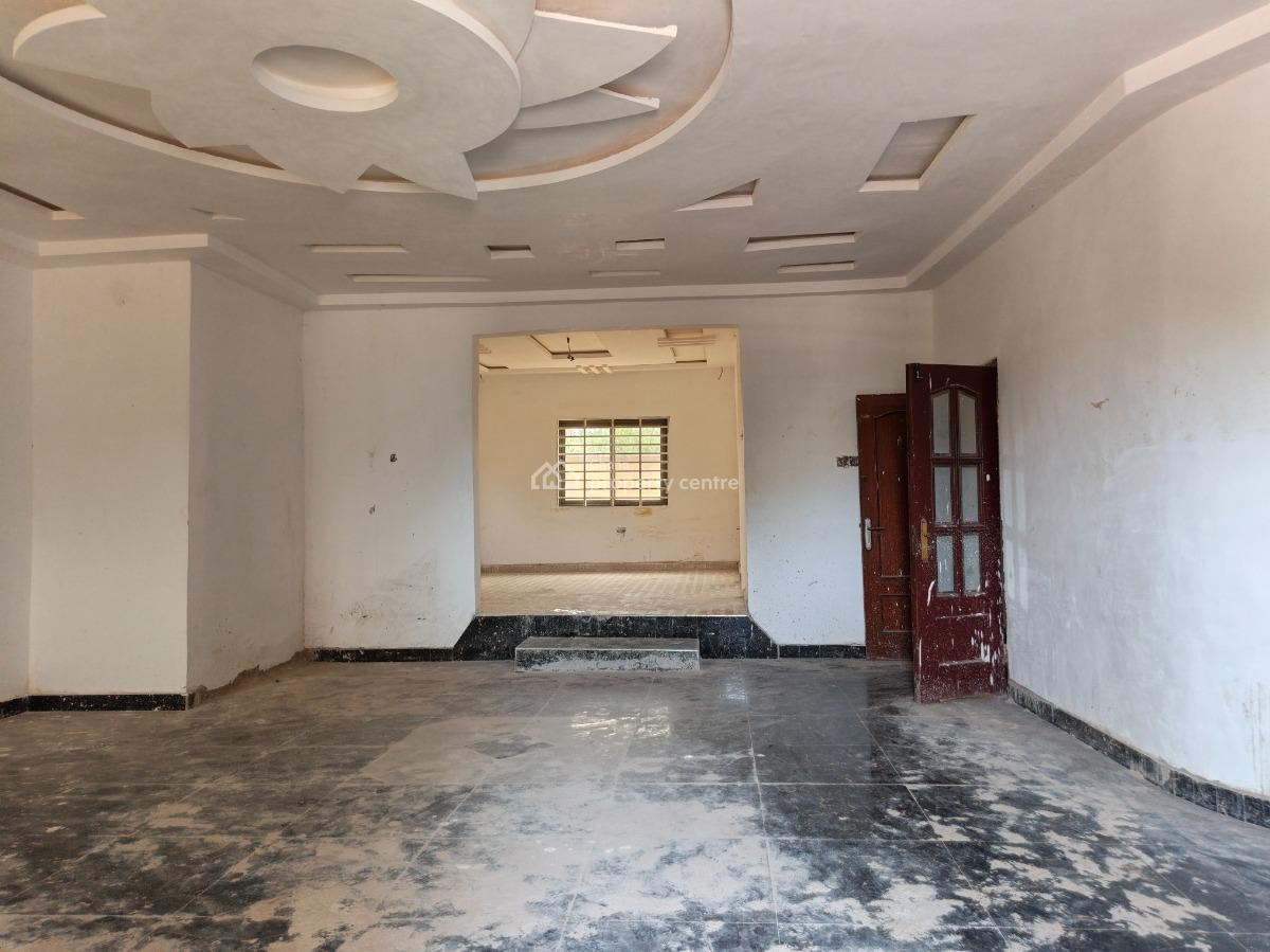 4 Bedrooms, Nwamasi, Near Kenyasi Abrem., Kumasi Metropolitan, Ashanti, House for Sale