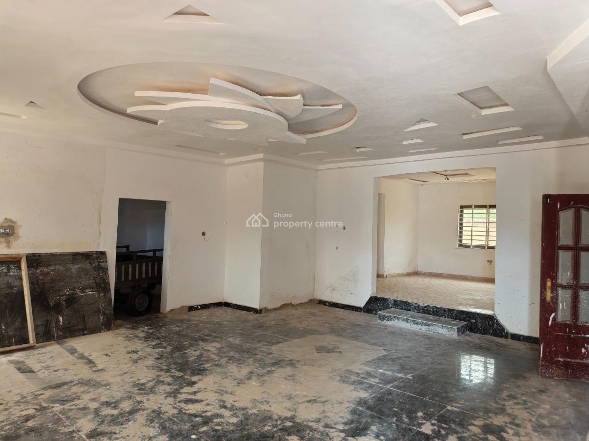 4 Bedrooms, Nwamasi, Near Kenyasi Abrem., Kumasi Metropolitan, Ashanti, House for Sale