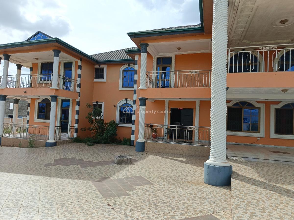 Hotel. ( Operational, on 6 Plots of Land), Adako Jarchie, on Tech Ejisu Road., Kumasi Metropolitan, Ashanti, Hotel / Guest House for Sale