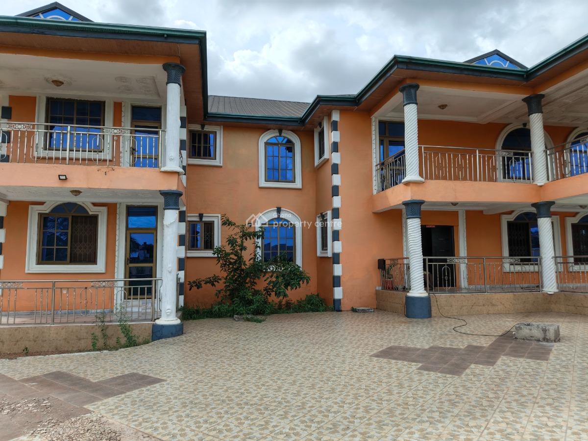 Hotel. ( Operational, on 6 Plots of Land), Adako Jarchie, on Tech Ejisu Road., Kumasi Metropolitan, Ashanti, Hotel / Guest House for Sale
