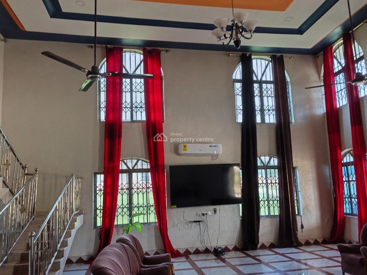 Hotel. ( Operational, on 6 Plots of Land), Adako Jarchie, on Tech Ejisu Road., Kumasi Metropolitan, Ashanti, Hotel / Guest House for Sale