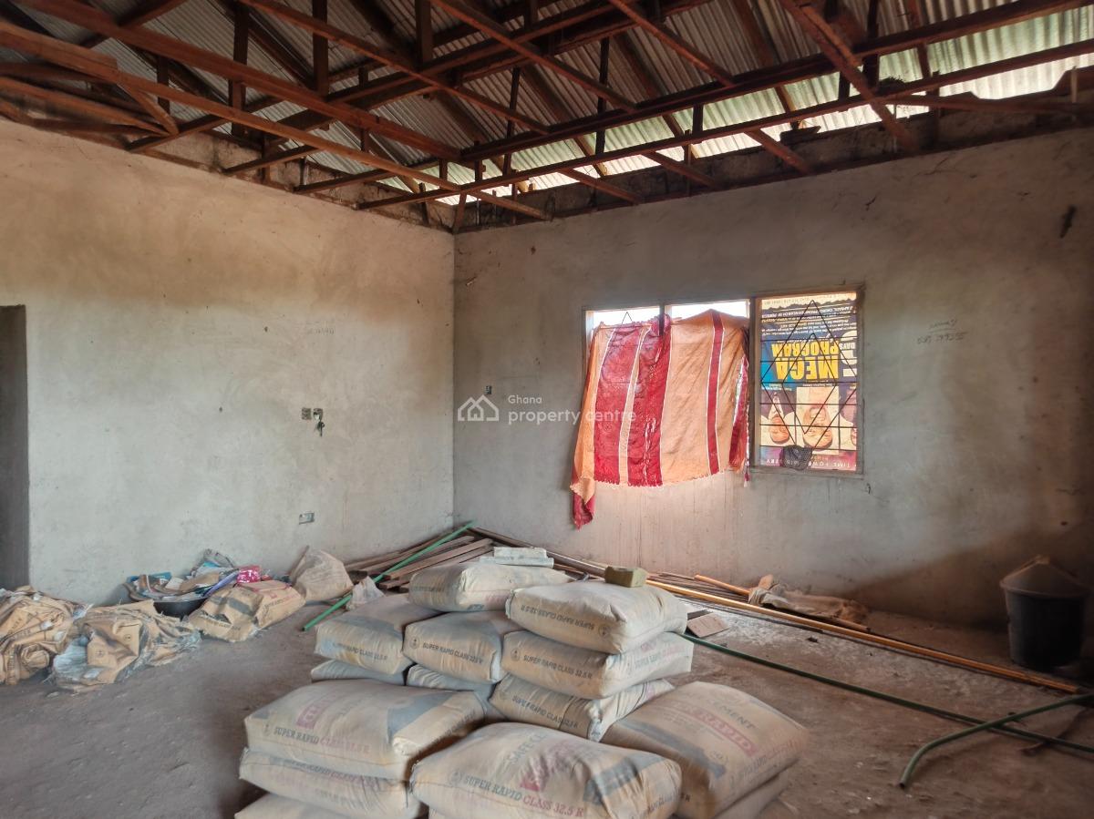 4 Bedrooms., Nwamasi, Near Kenyasi Abrem., Kumasi Metropolitan, Ashanti, House for Sale