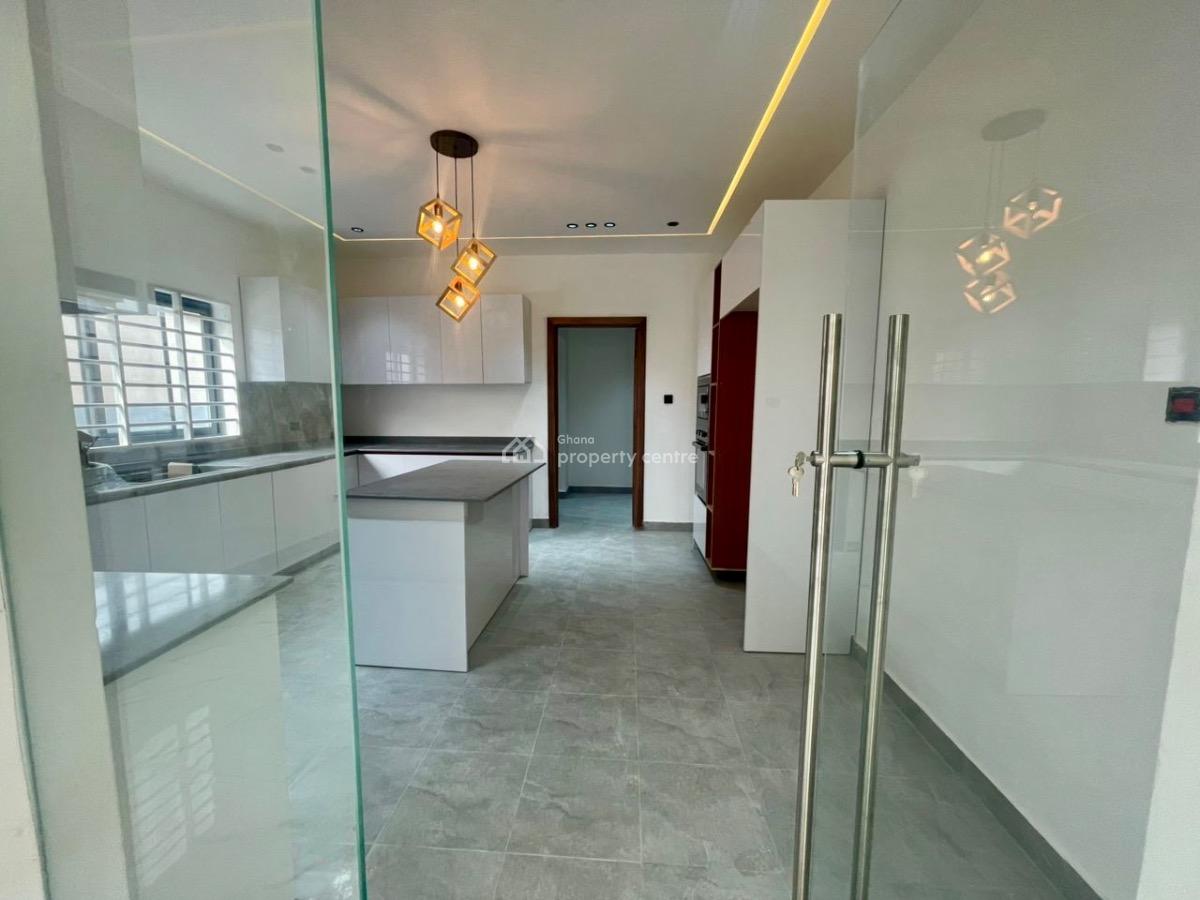 3 Bedroom House with 1 Boys Quarters, Oyarifa, La Nkwantanang Madina Municipal, Accra, House for Sale