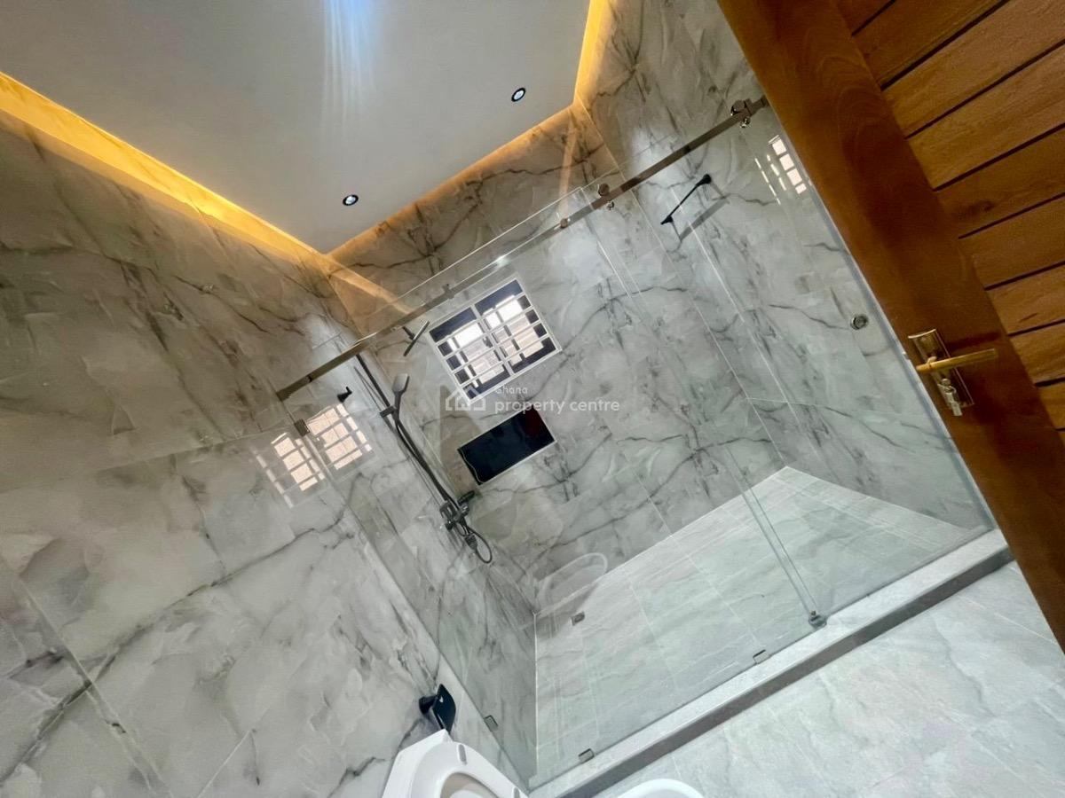 3 Bedroom House with 1 Boys Quarters, Oyarifa, La Nkwantanang Madina Municipal, Accra, House for Sale