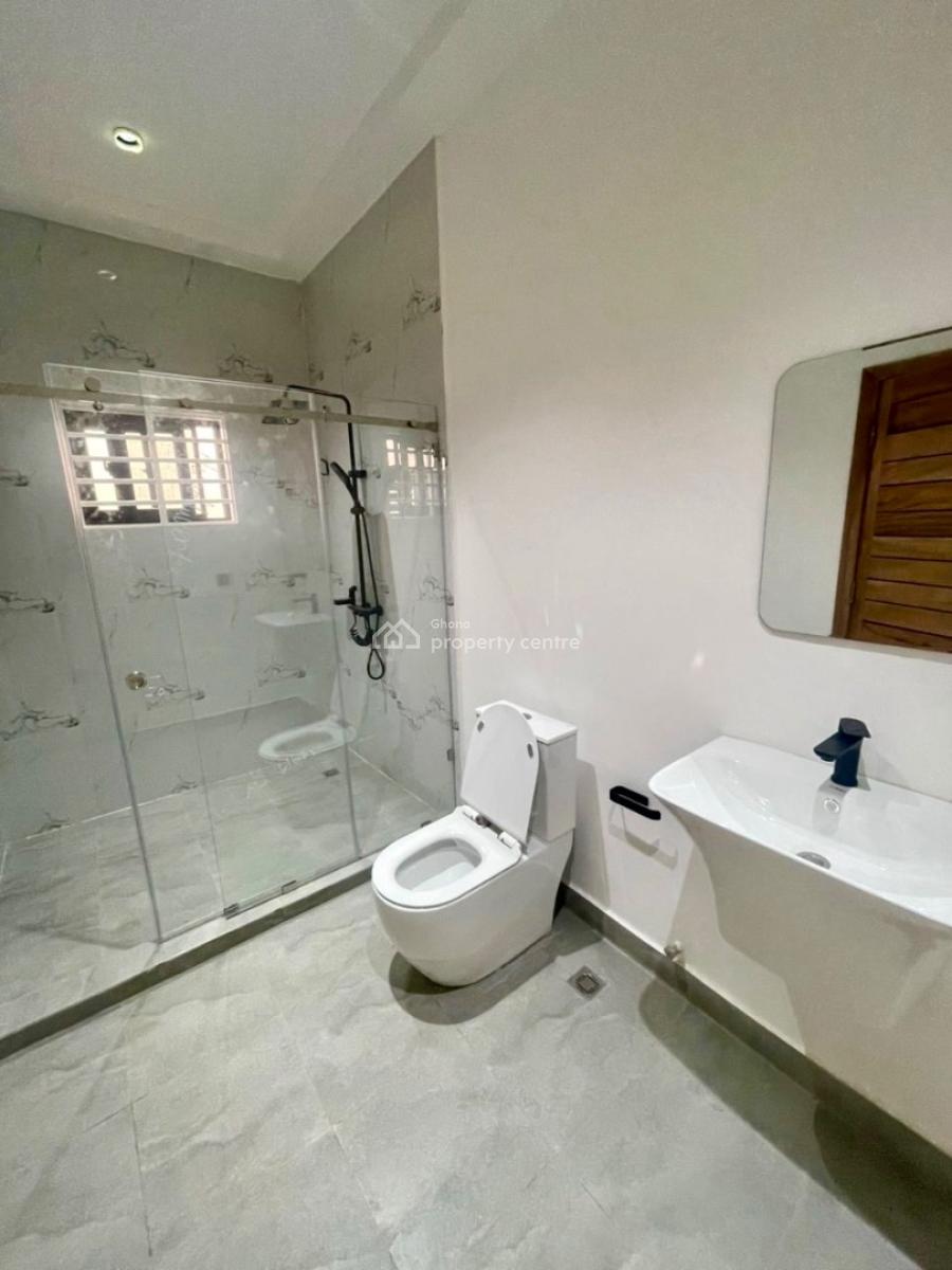 3 Bedroom House with 1 Boys Quarters, Oyarifa, La Nkwantanang Madina Municipal, Accra, House for Sale