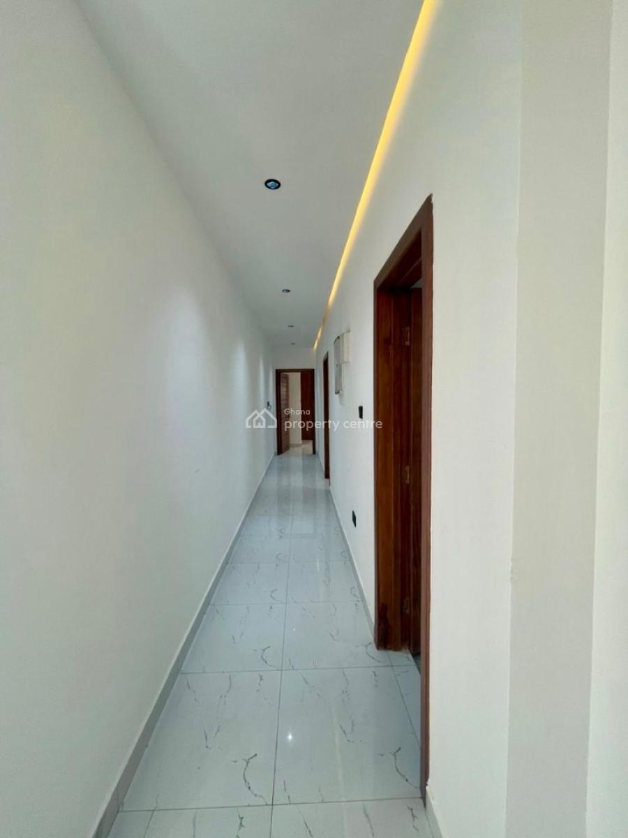 3 Bedroom House with 1 Boys Quarters, Oyarifa, La Nkwantanang Madina Municipal, Accra, House for Sale