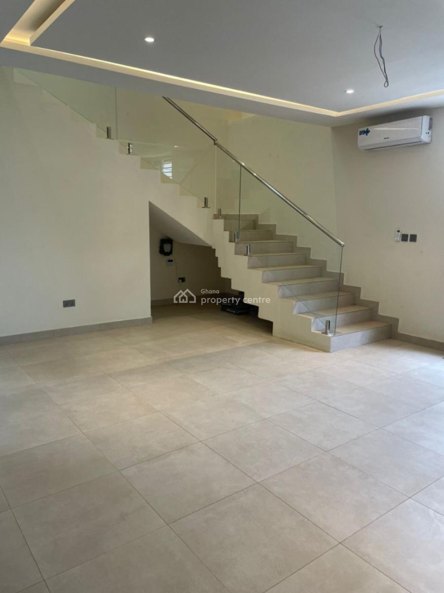Executive 4 Bedroom, Spintex, Accra, House for Sale