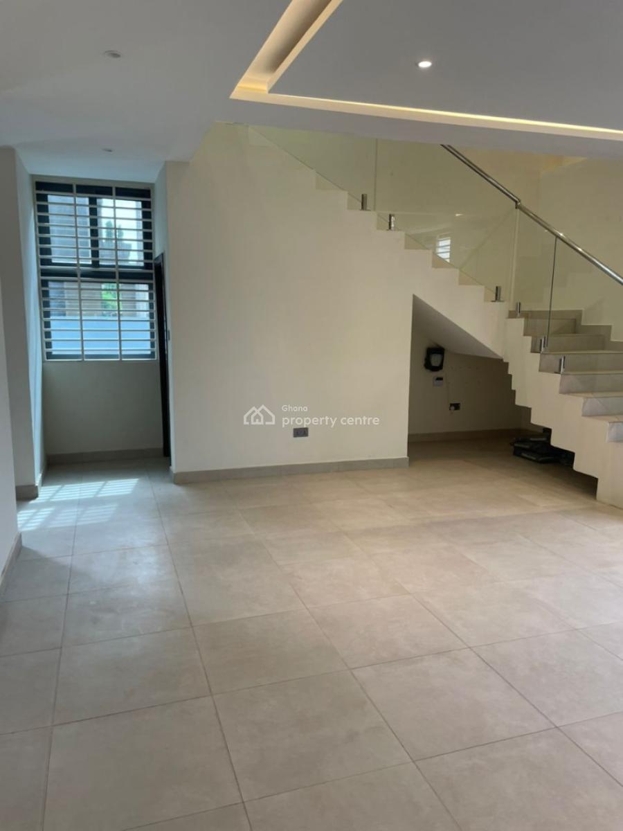 Executive 4 Bedroom, Spintex, Accra, House for Sale
