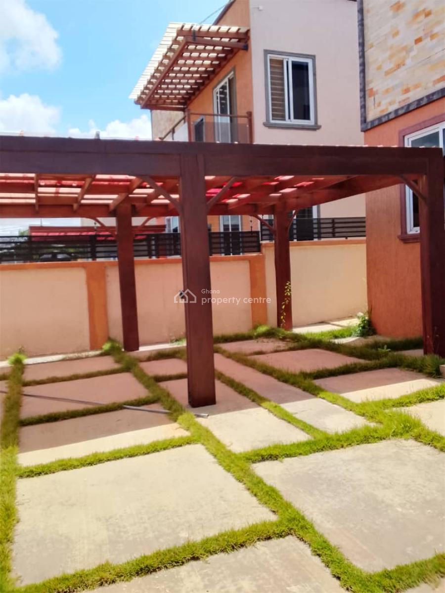 Executive Self Compound 3 Bedroom, Airport Residential Area, Accra, House for Rent