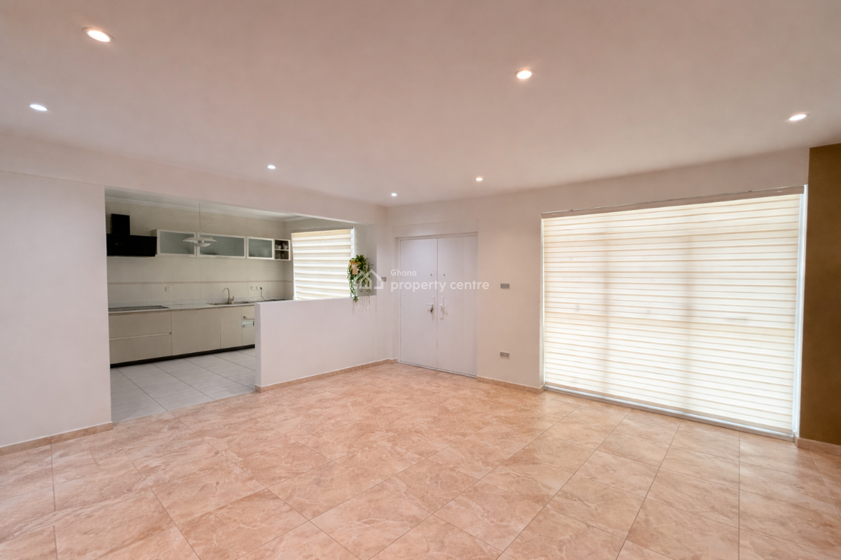 Town House @ Avenue Lincoln North Ridge British High Commission, Wonder World Estate, North Ridge, Accra, Townhouse for Rent