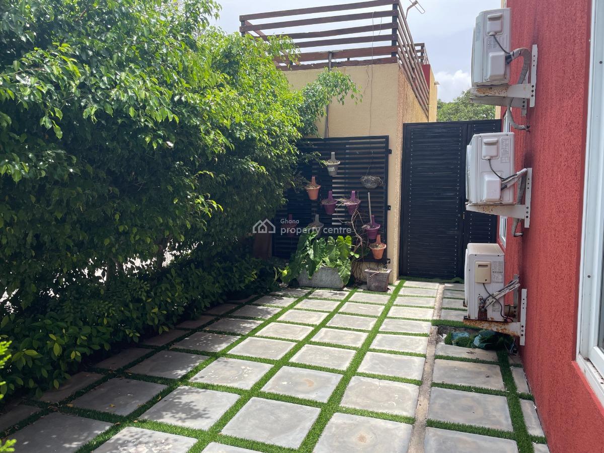 Executive Unfurnished Townhouse in Gated Development, Libi Gardens, Prestige Link, Cantonments, Accra, Townhouse for Rent