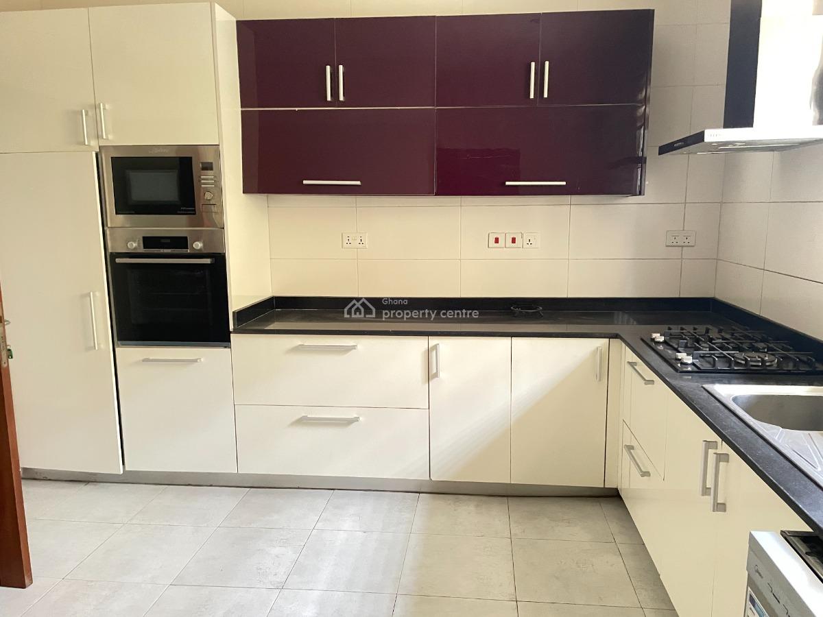Executive Unfurnished Townhouse in Gated Development, Libi Gardens, Prestige Link, Cantonments, Accra, Townhouse for Rent
