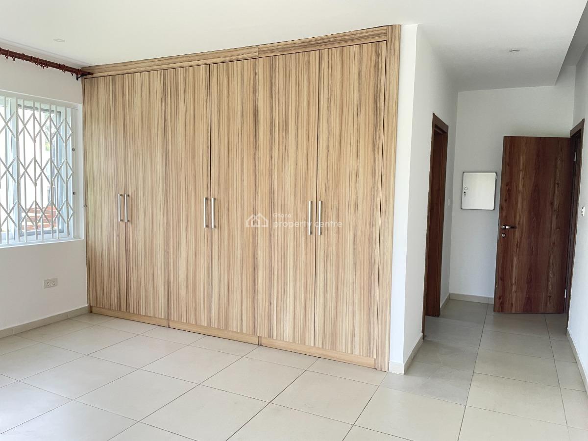 Executive Unfurnished Townhouse in Gated Development, Libi Gardens, Prestige Link, Cantonments, Accra, Townhouse for Rent